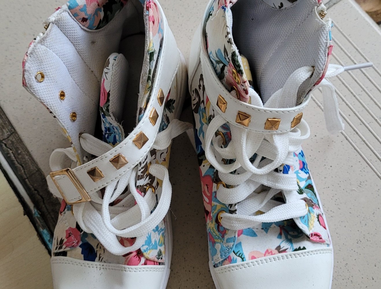sneaker