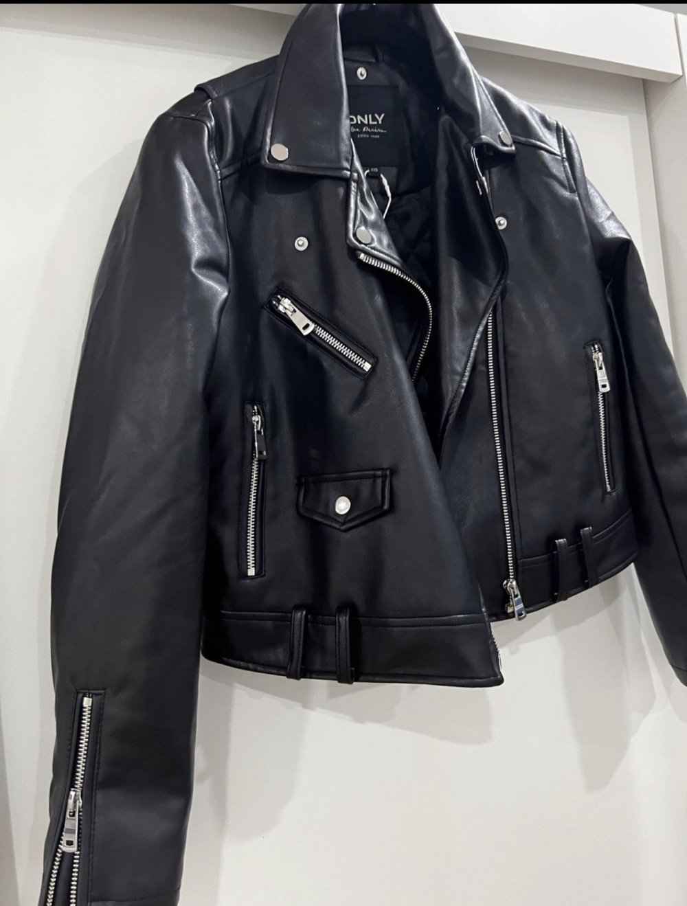 only Kunstlederjacke gefüttert  neu xxs