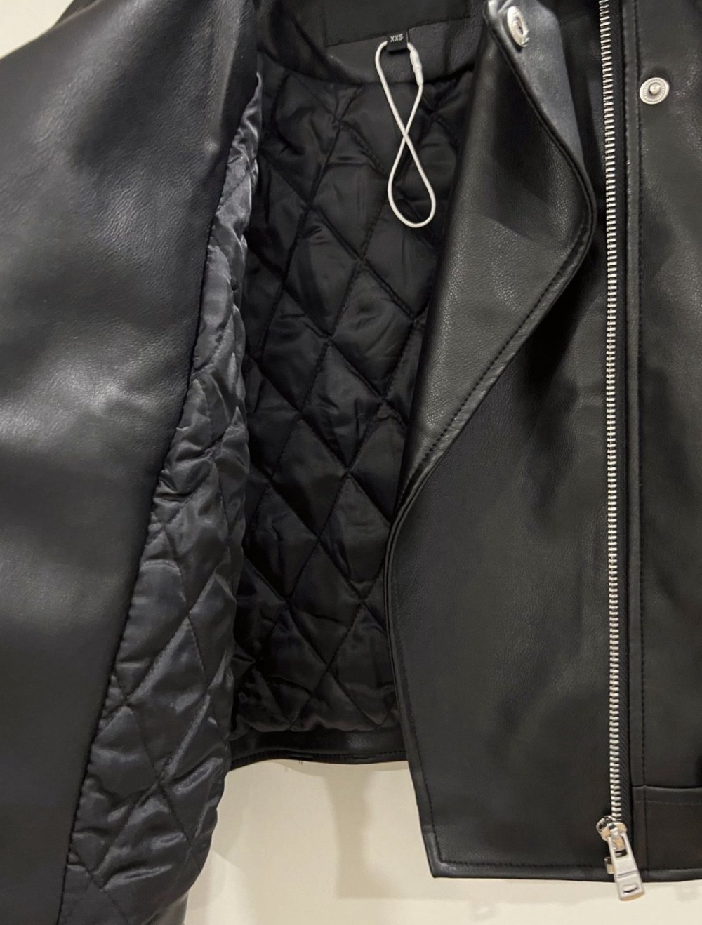 only Kunstlederjacke gefüttert  neu xxs