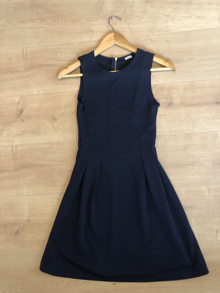Blaues Abendkleid