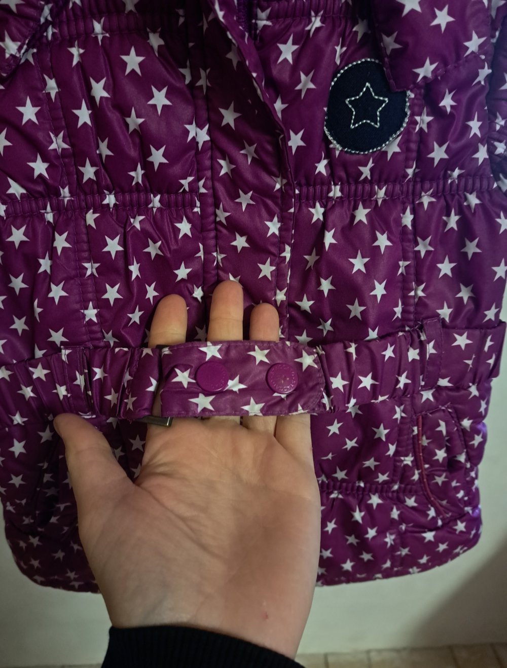 Lila Winterjacke