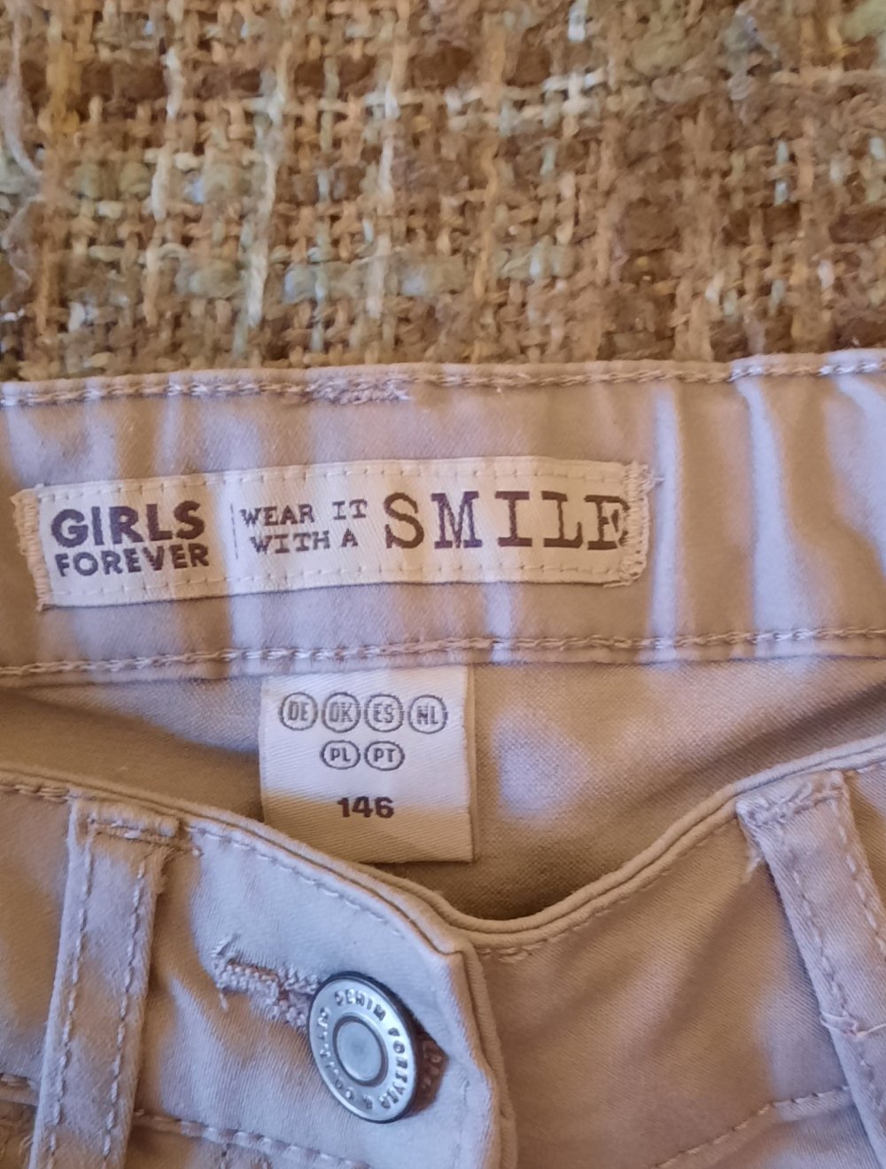 graue Jeans; 5€