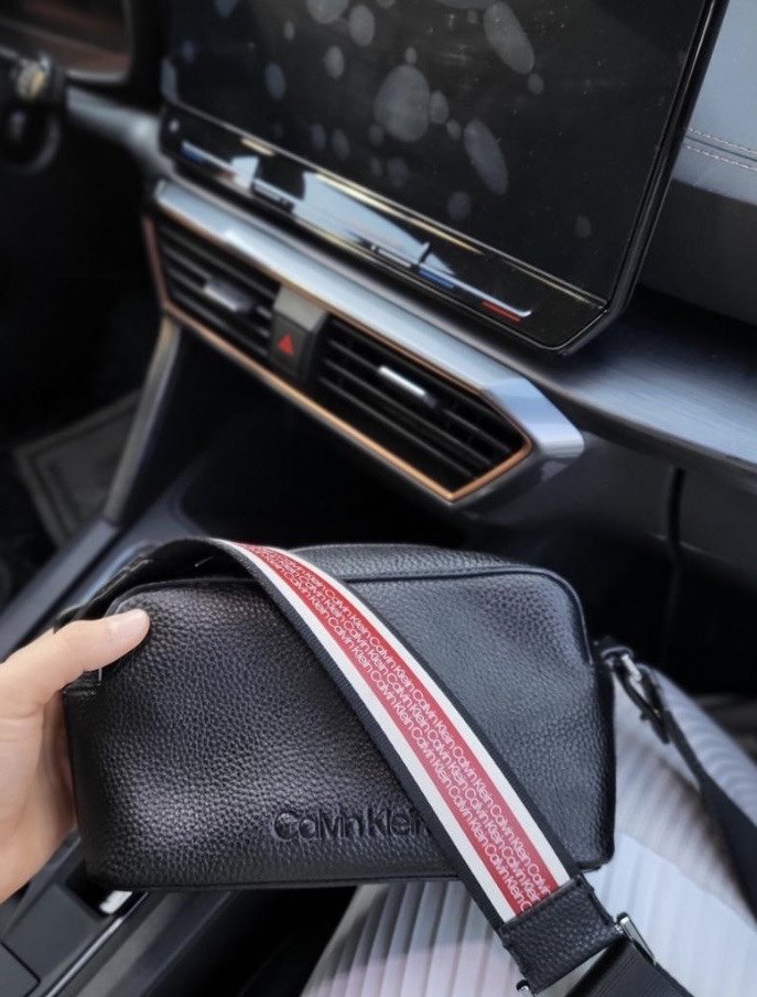 Calvin Klein Umhängetasche