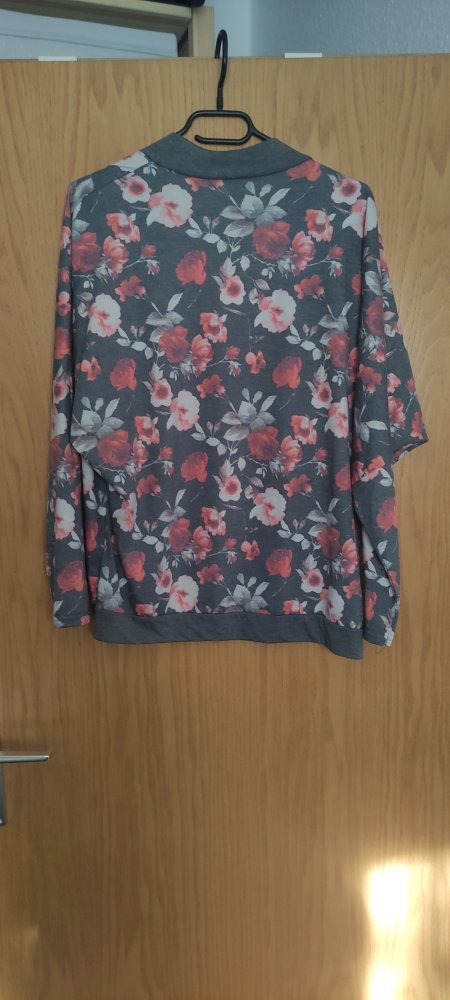 Cardigan mit Blumenmuster 
