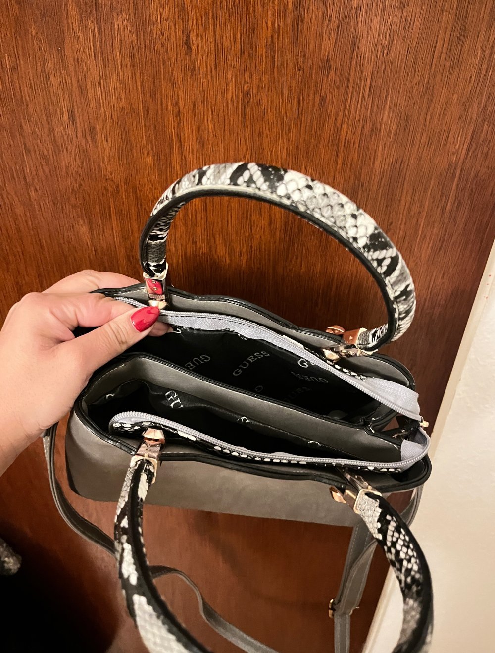 Handtasche guess