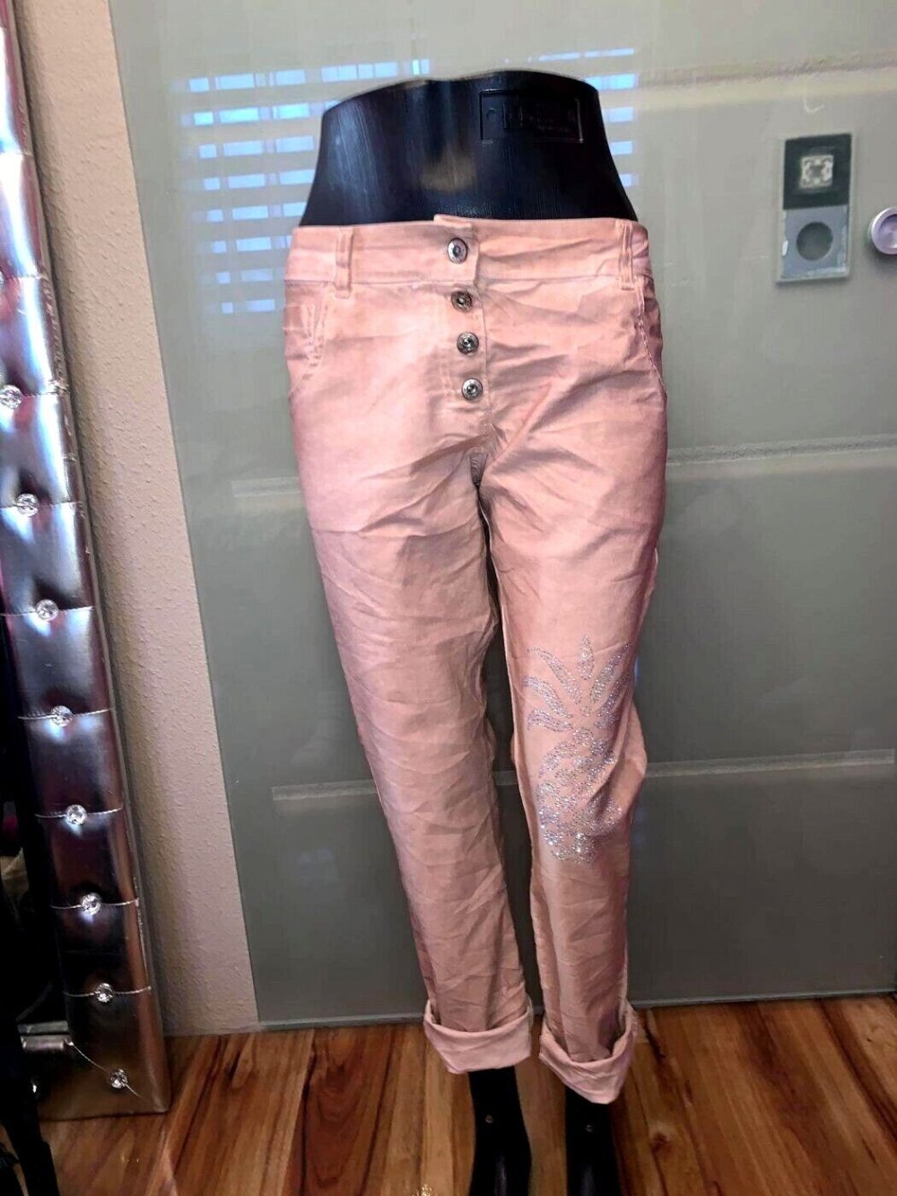 Made in Italy  Boyfriend Hose  in gr L Farbe  Rost  Strass  Motiv Ananas Neu Vintage Look