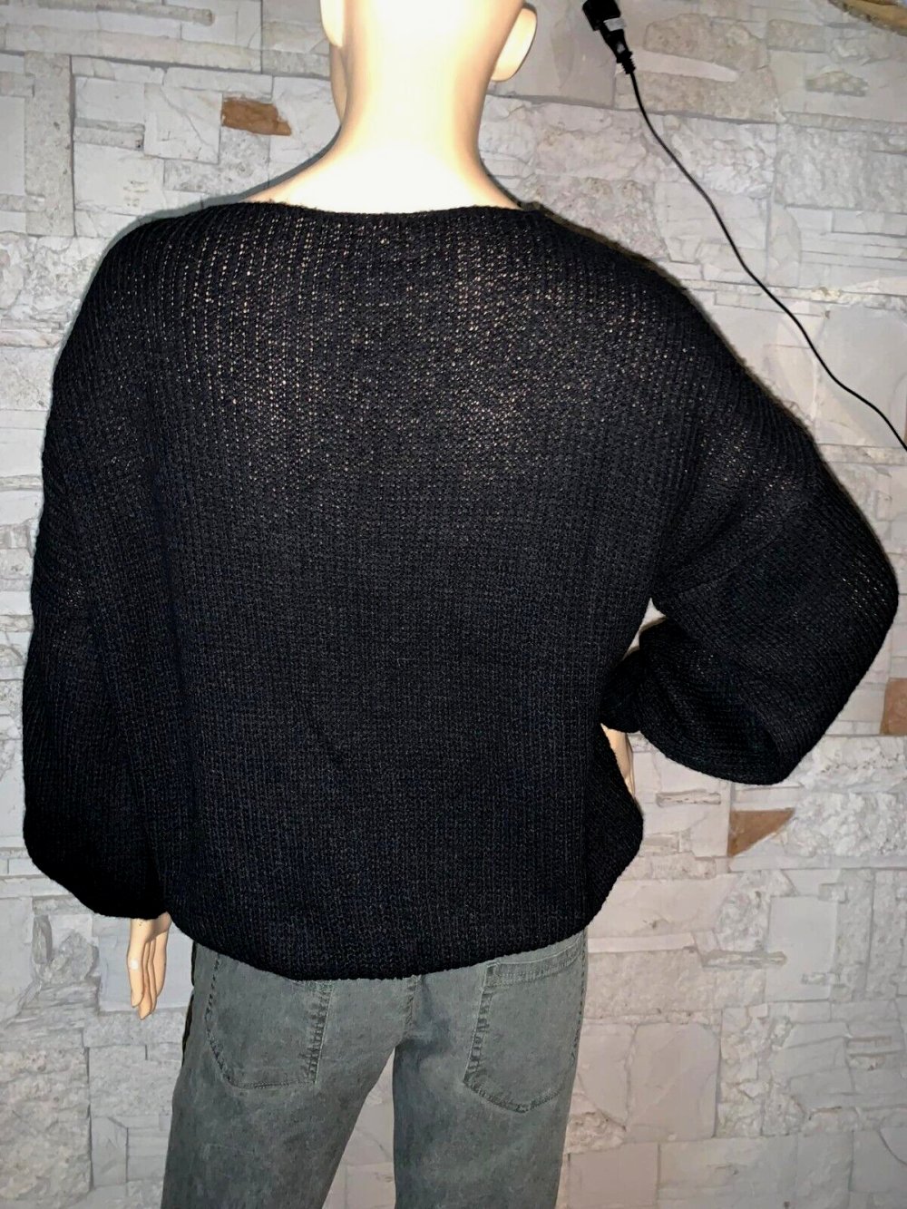 Made in Italy Pullover Bluse  in gr 38-46  Farbe Schwarz   Motiv Cartoon  Paietten 