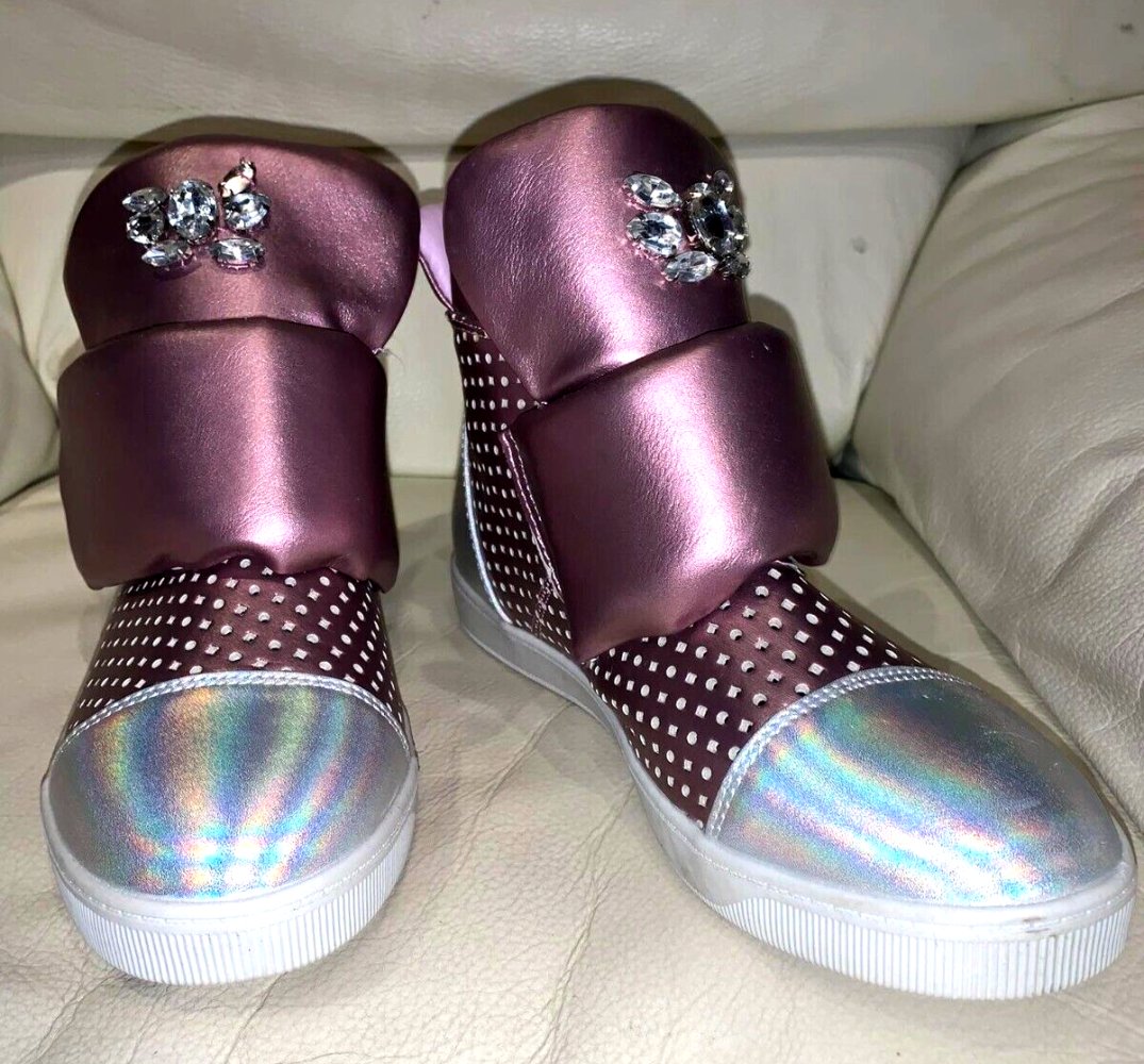 Tolle Boots Stiefelleten Sneacker  in gr 38 Farbe Lila Silber  Kristalle Neu