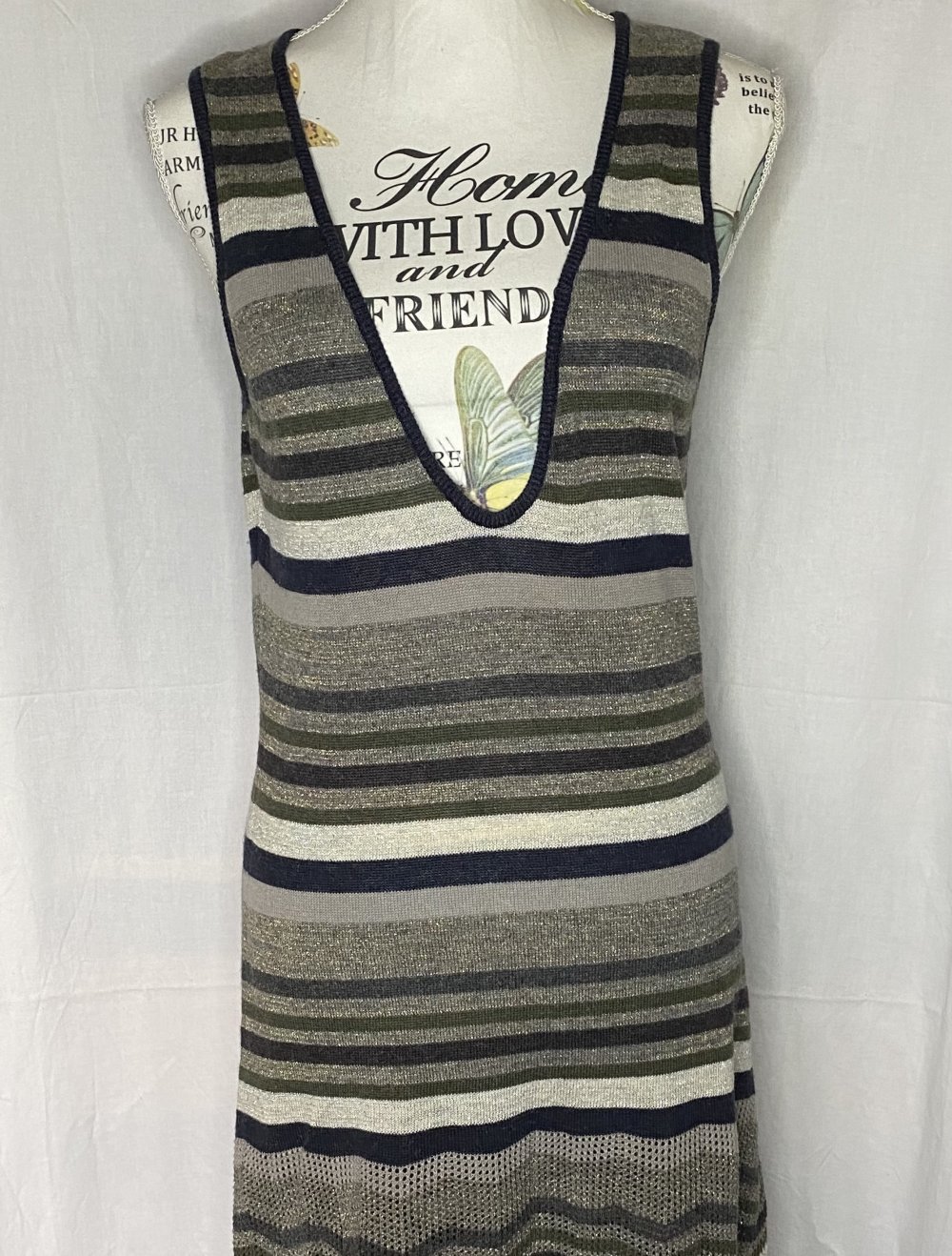 Grau Weiß gestreiftes Glitzer Strick Kleid