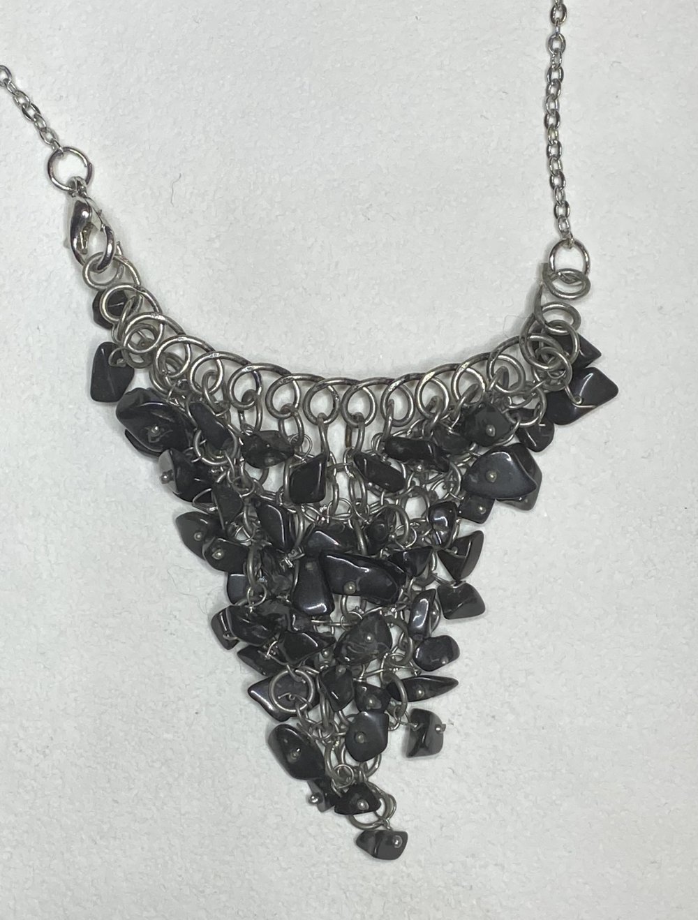 Schwarze Goth Dreiecks Kette mit Schörl-Turmalin Edelsteinen