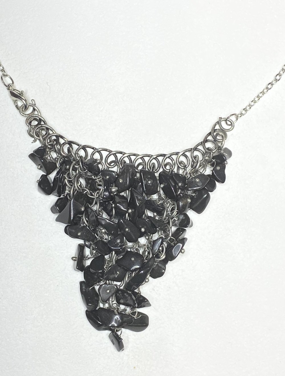 Schwarze Goth Dreiecks Kette mit Schörl-Turmalin Edelsteinen