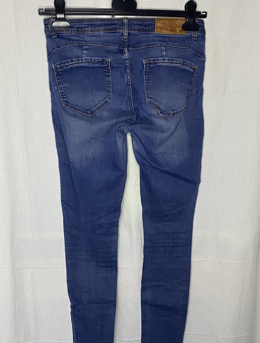 Blaue Röhren Jeans Hose