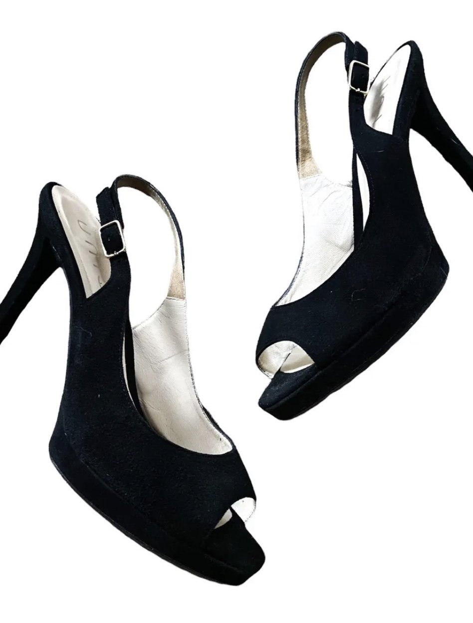 schwarze Wildleder Slingback Peeptoes