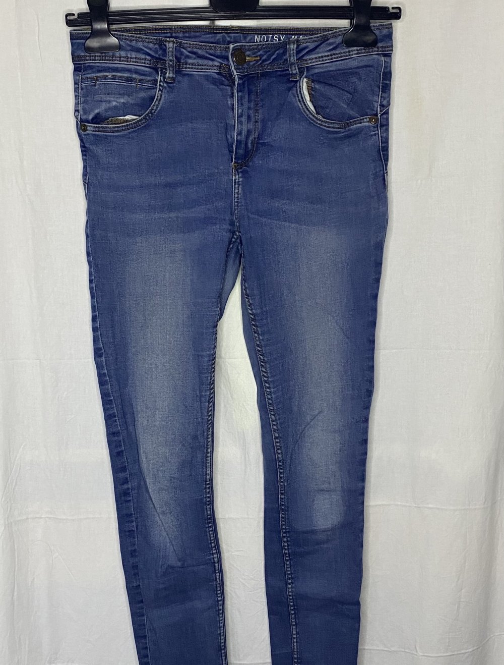 Blaue Röhren Jeans Hose