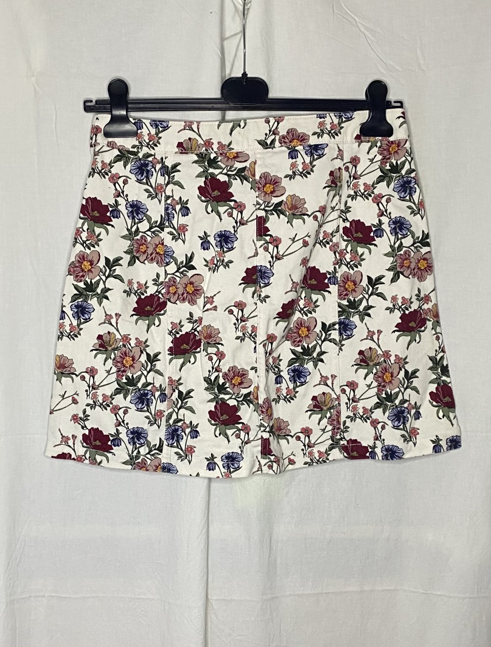 Weißer Trapez Denim High Waist Rock mit Blumen Muster & Knopfleiste