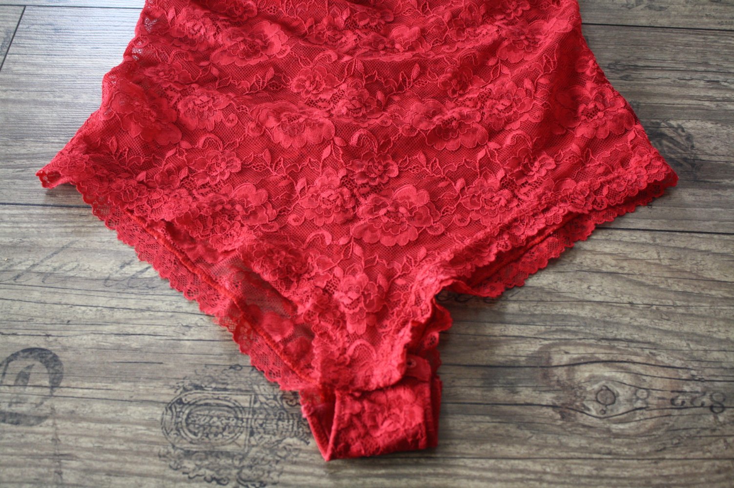 Body Blusenbody Spitzenbody S 36 Rosenmuster Rosenrot 