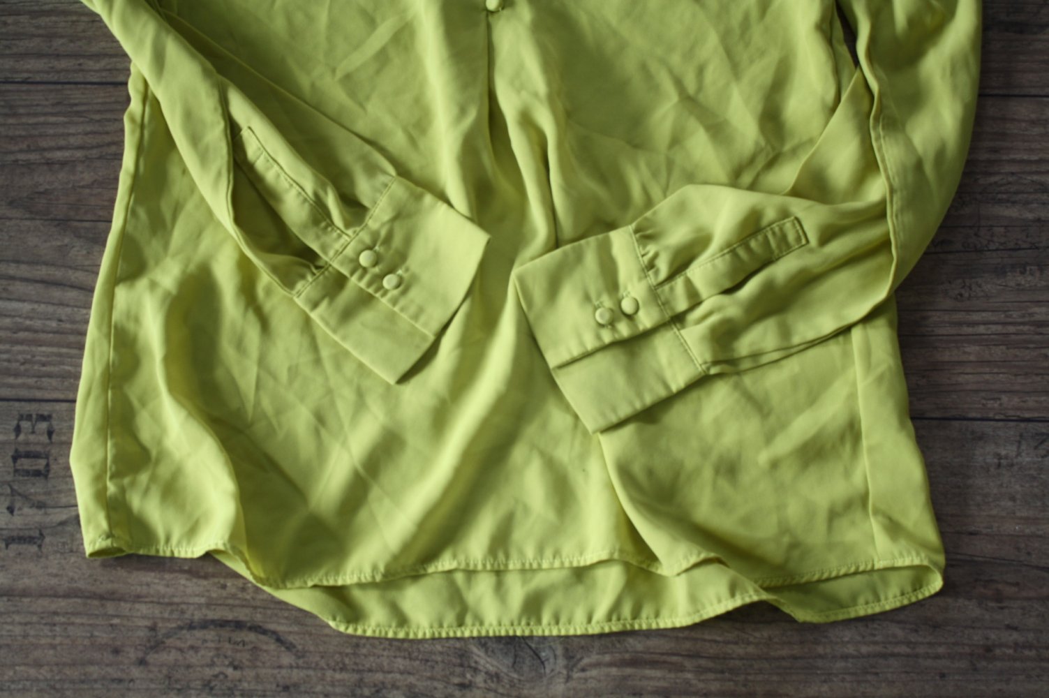 Luftige leichte Senfgrüngelbe neonfarben neon lässige Hippiebluse Hippiebluse Jean pascal S 36