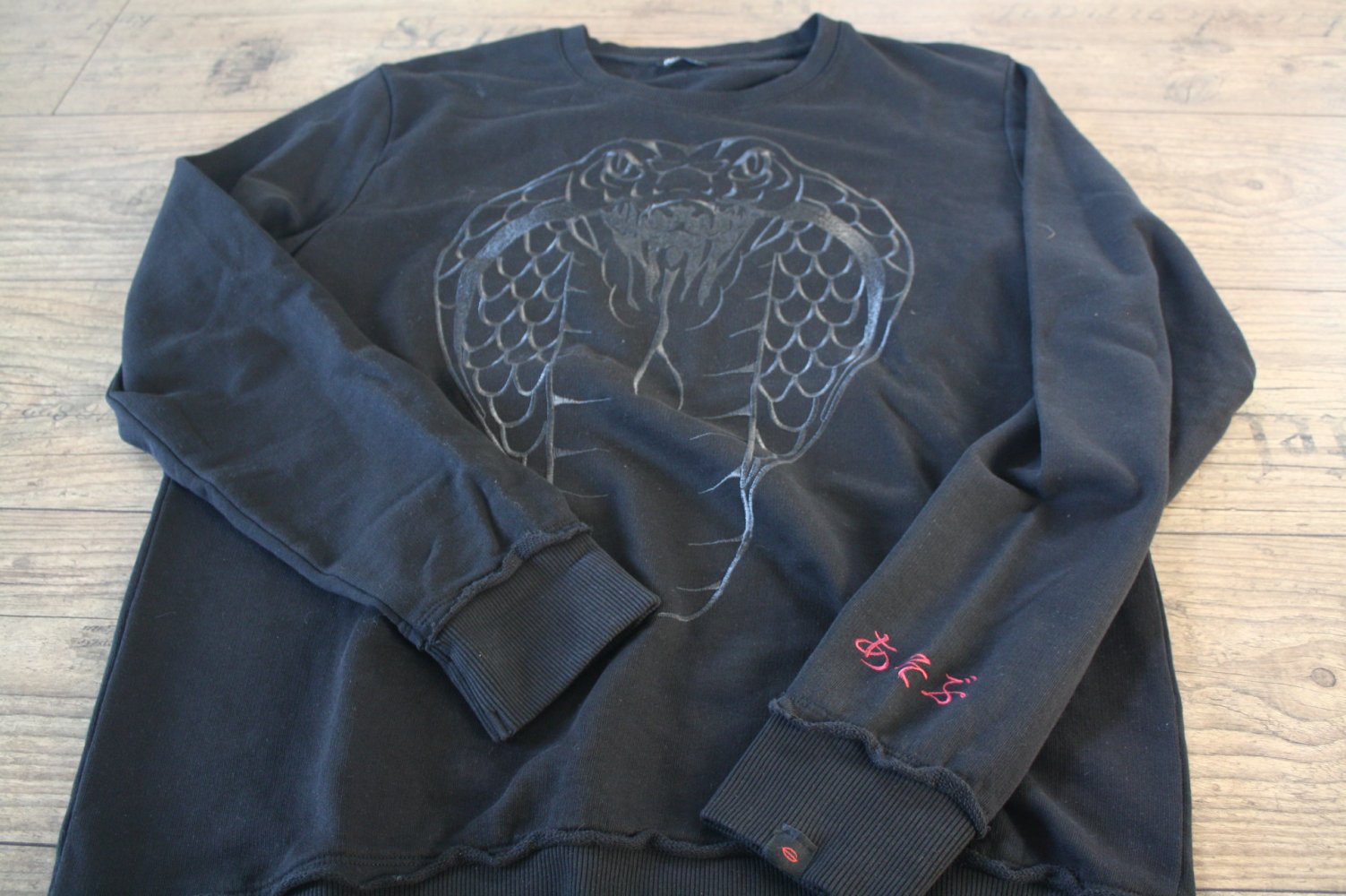 Herren Pullover Key Largo Sweatshirt Herrenpulli L- XL Herrenpullover bestickt Snake Cobra Baumwollpulli