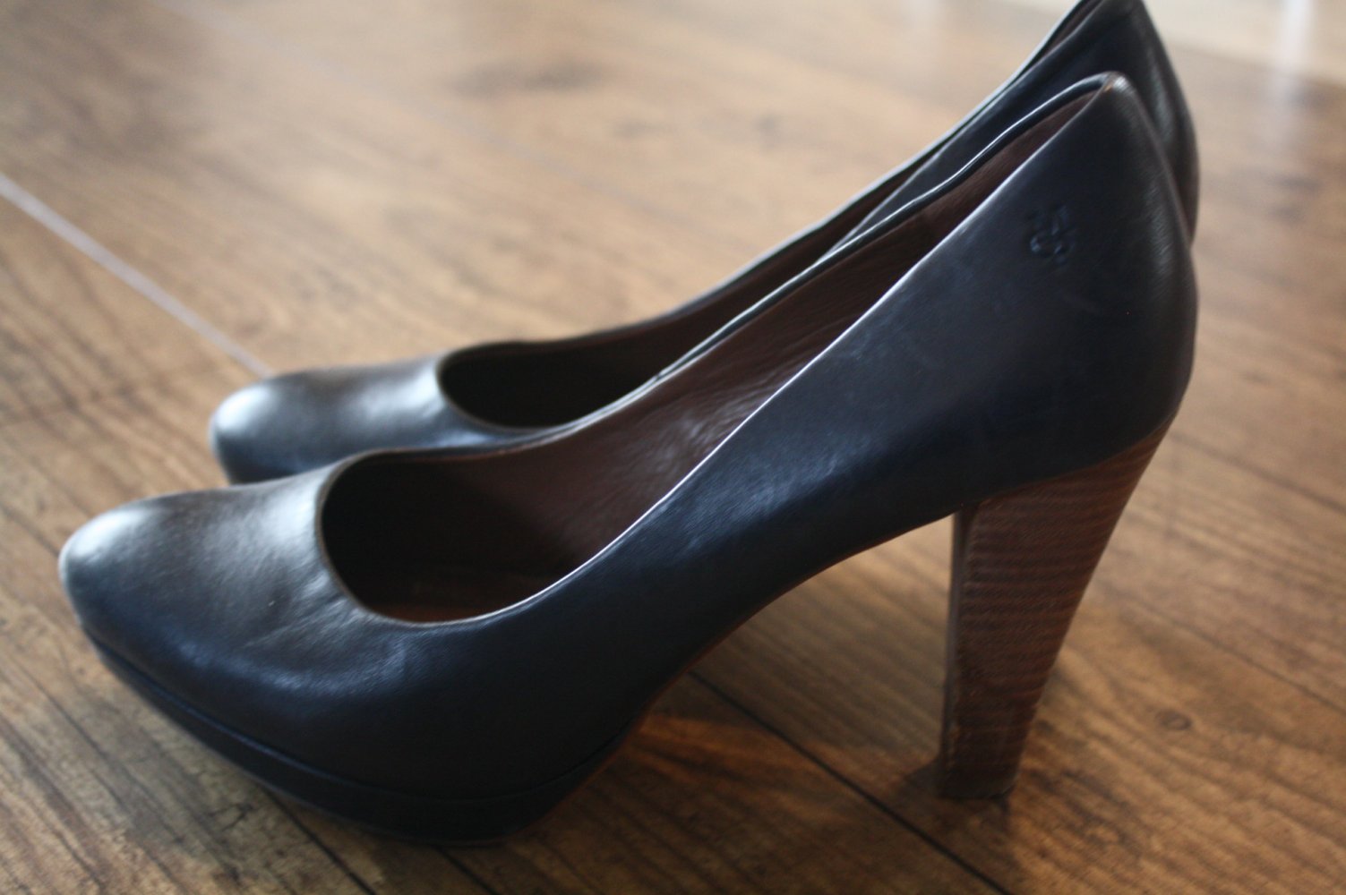 Marc O Polo Heels Lederheels Echtlederpumps Hackenschuhe Absatzschuhe 38.5- 39 Pumps echtes Leder schwarz klassisch