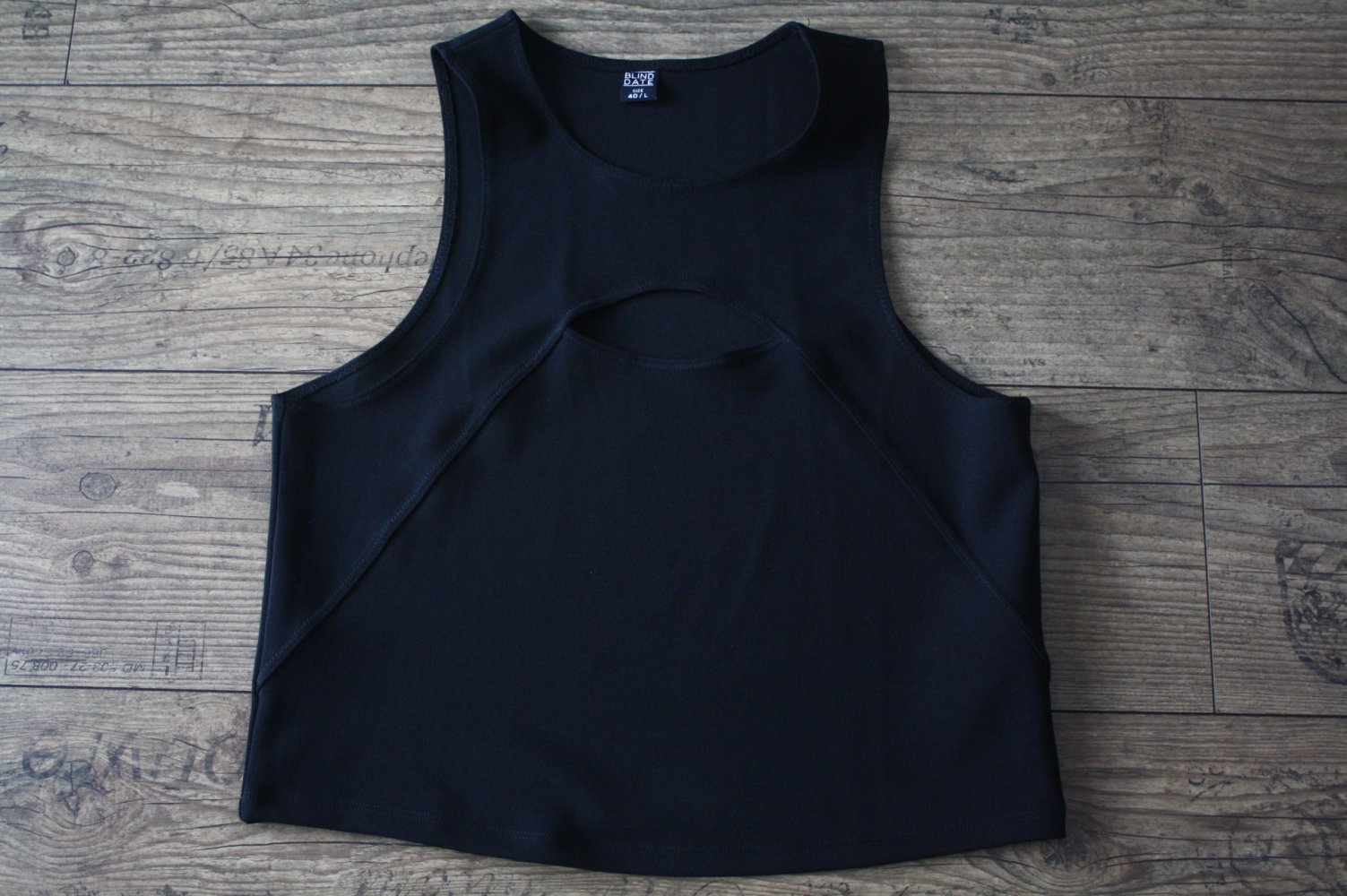 Schwarzes Top Blind Date  40 mit Cut Out  L 40 Stretchtop