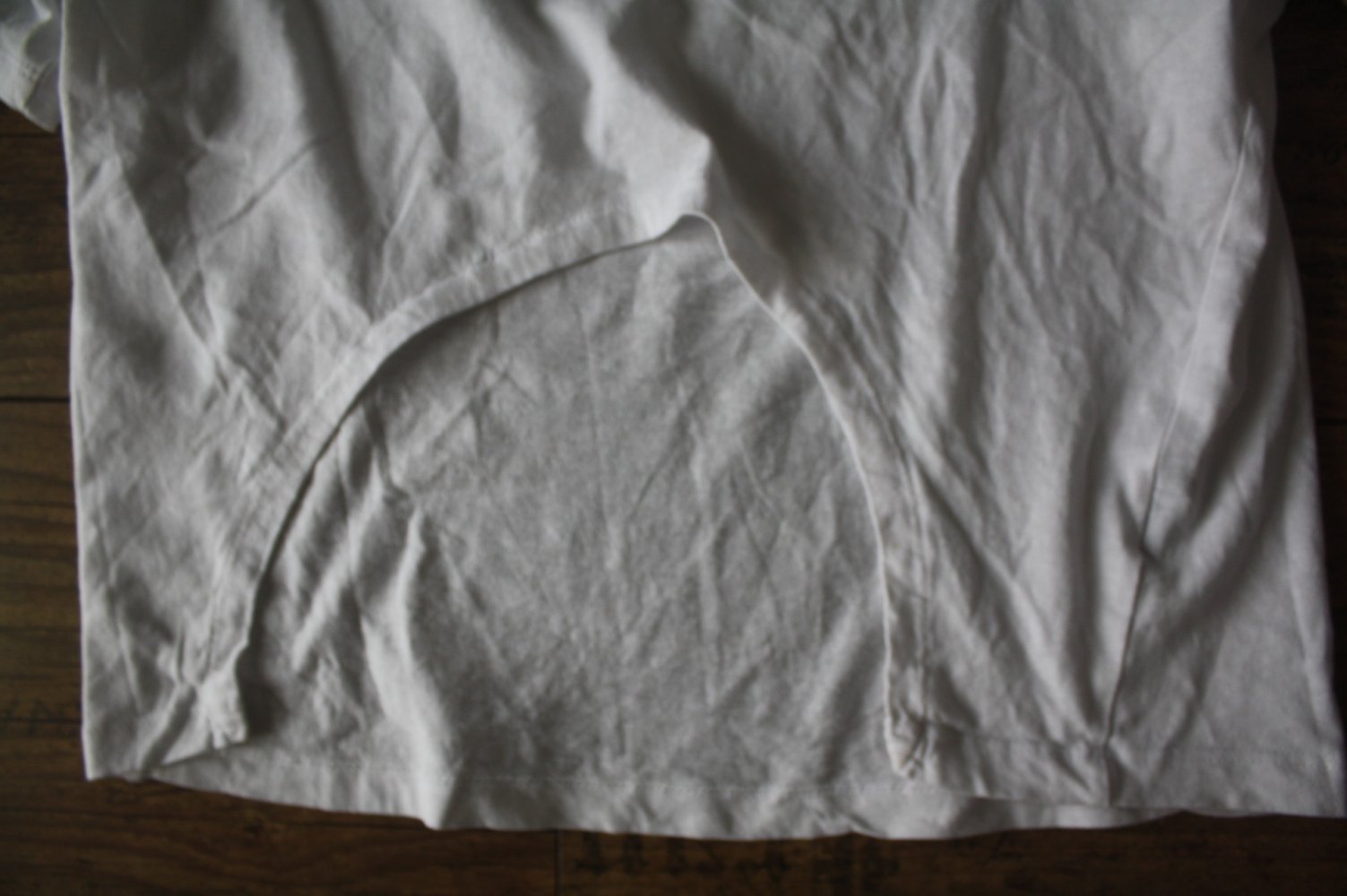 John Richmond London Baumwollshirt weisses Tshirt mit Cut Out vorn Gr S 36 wie neu, kaum angehabt