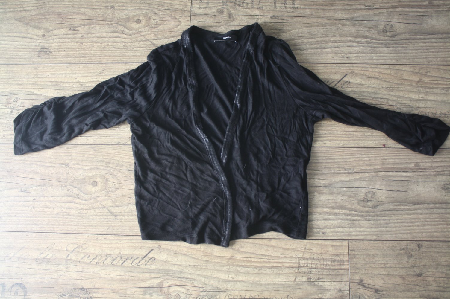 Bonita Strickjacke Cardigan Strickjäckchen mit zarten Pailletten S 36