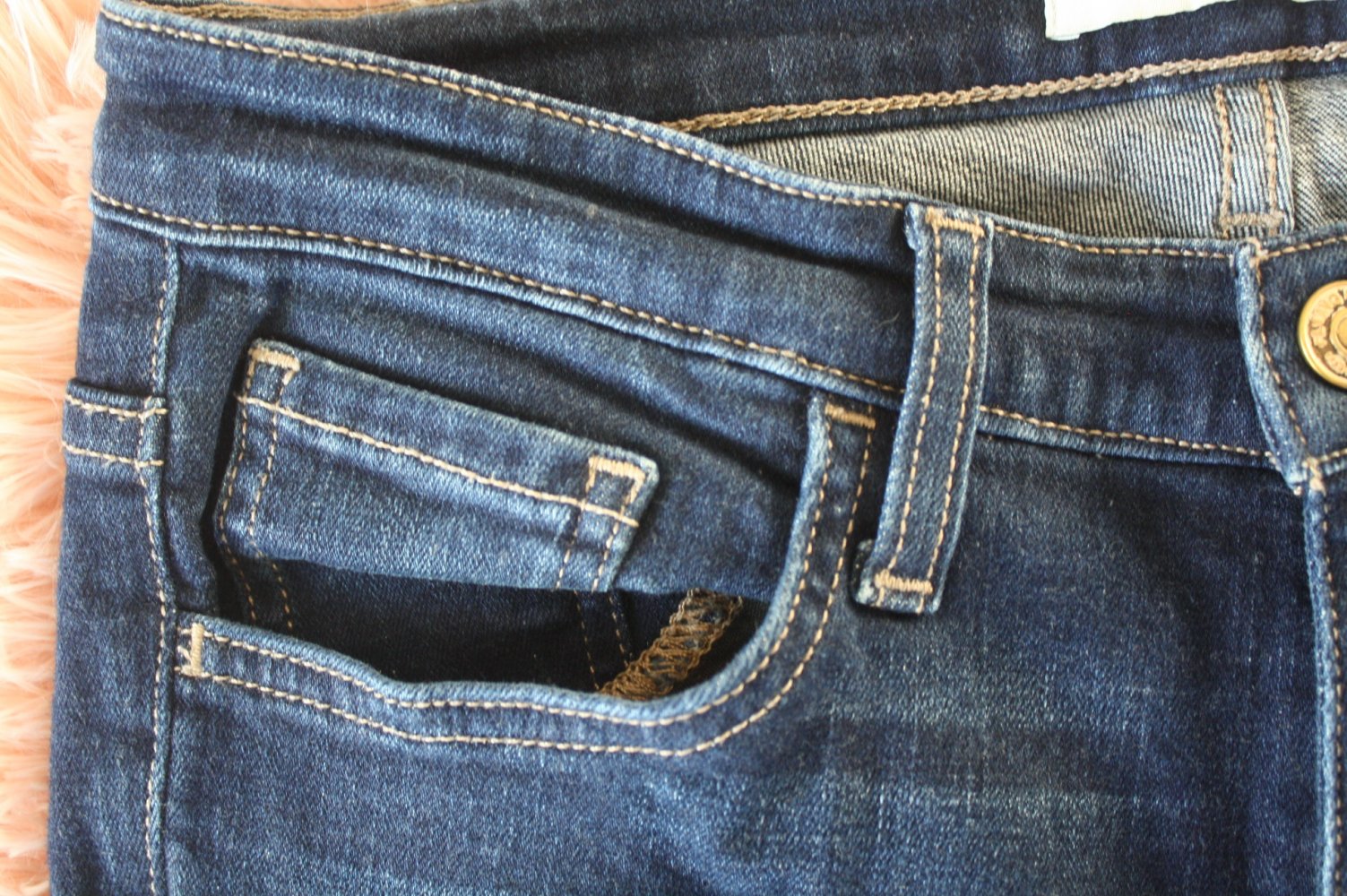 Blue Jeans Ultra Highwaist M 38 Top Zustand Flying Monkey Skinny  Stretch Schlitz am Bein 