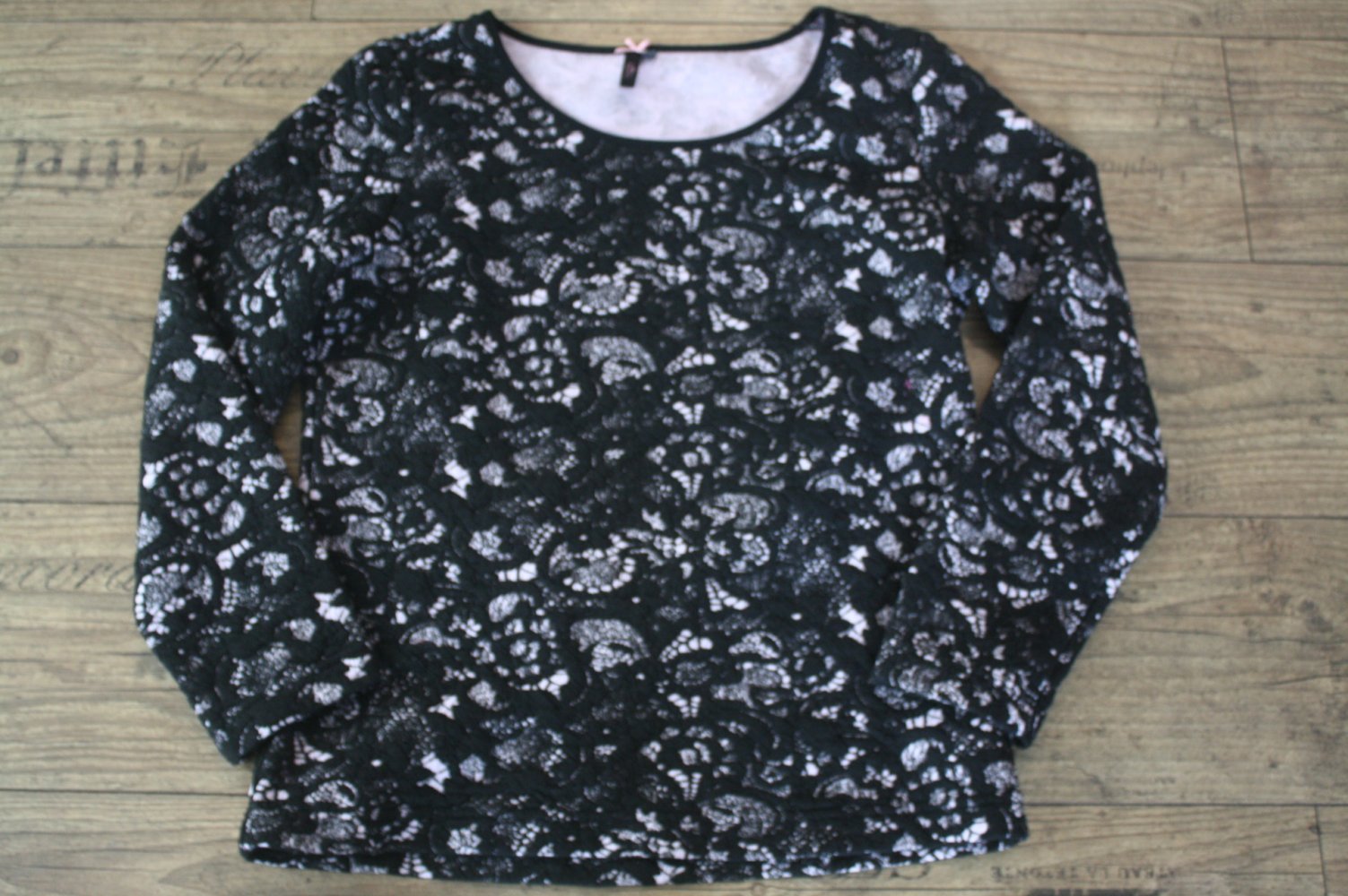 Lovelle Langarmshirt Langarm Pulli gemustert Relief 40 42 Rosen Blumen Mille fleur 