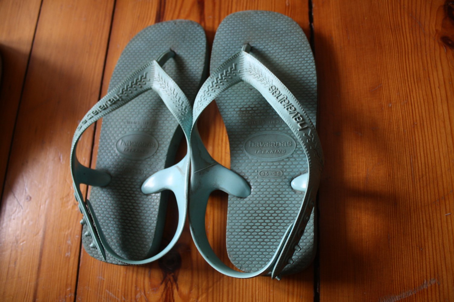 Havaianas Trekking Zehentrenner Zehen Sandalen Clogs Flipflops 37