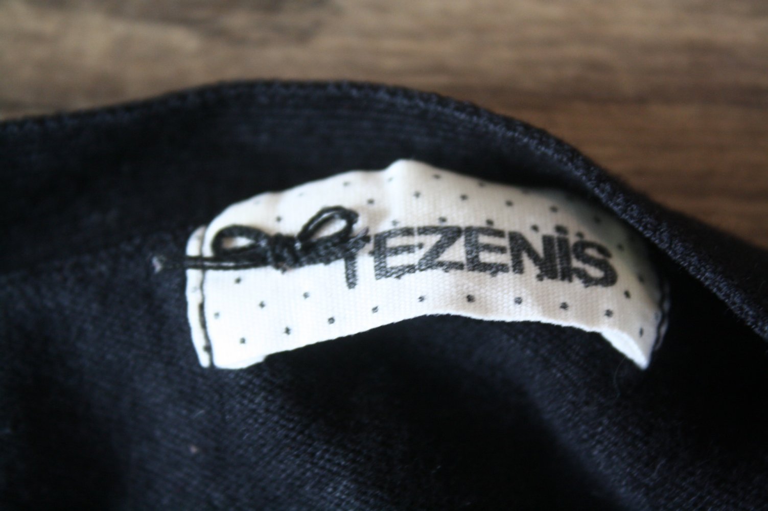 Tezenis Long Strickjacke Cardigan Fein Strick schwarz 34 36  Knöpfe Taschen Feinstrickjacke
