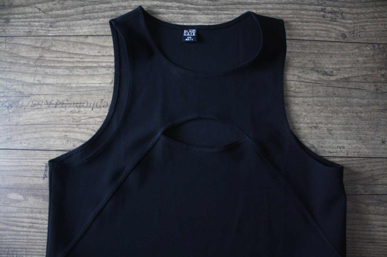 Schwarzes Top Blind Date  40 mit Cut Out  L 40 Stretchtop