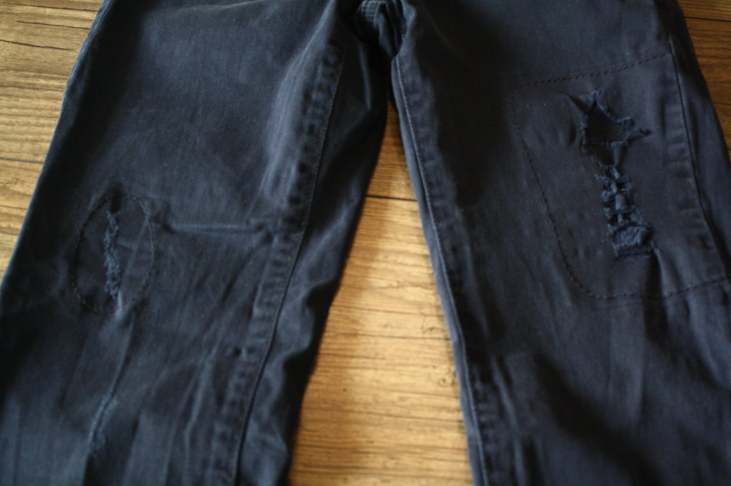 Dunkelblaue Schwarzblau Röhre EDC Slim Fit Stoff Denim S 36 38 y2k Ripped Röhre