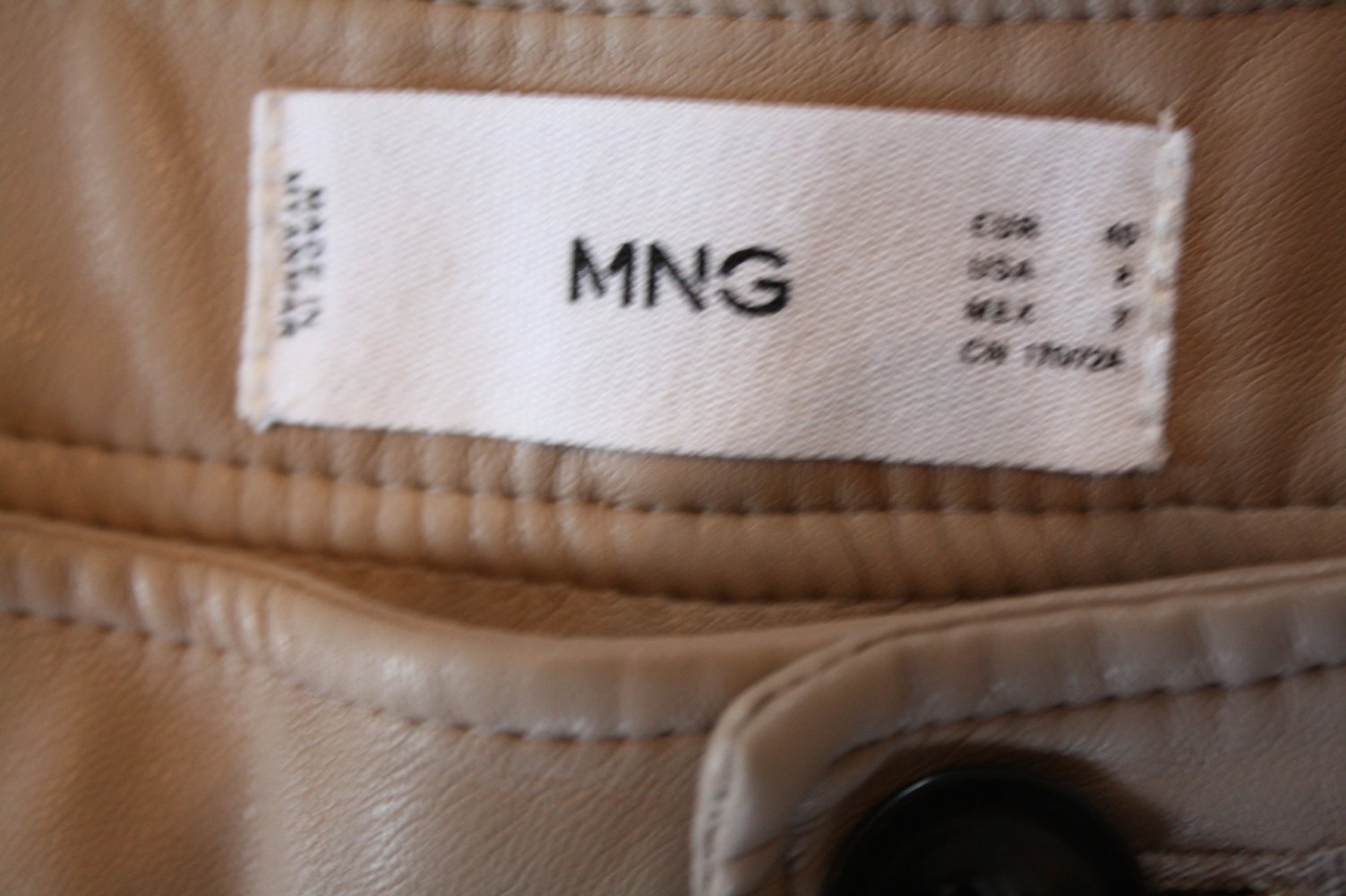 Creme beige Kunst Lederhose von Mango Karotte Mom L 40 beige creme butterweich 