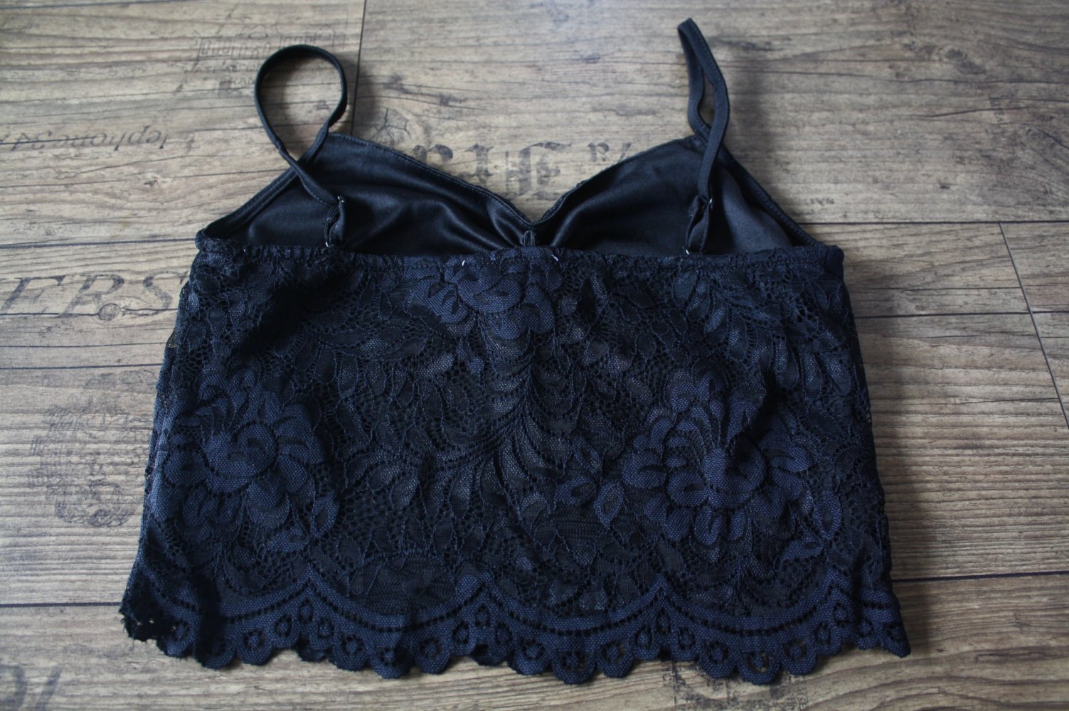 Schwarzes Spitzentop Trägertop Trägershirt 34 36 Spitzenshirt  Crop Top Cropped Shirt 