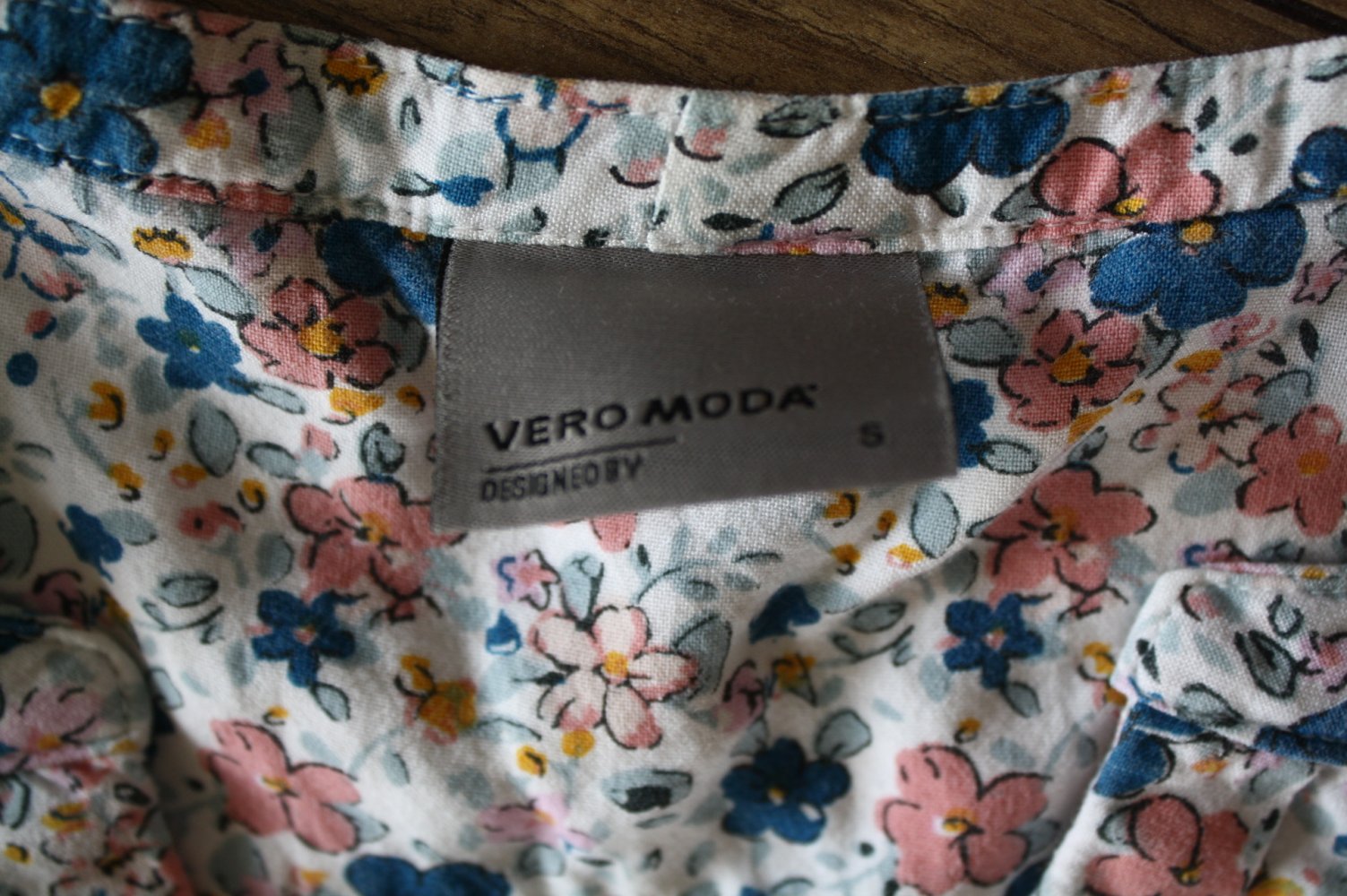 Mille fleur Sommerbluse ärmellos Vero Moda geblümt zarte geblümt S 36 Sommer shirt