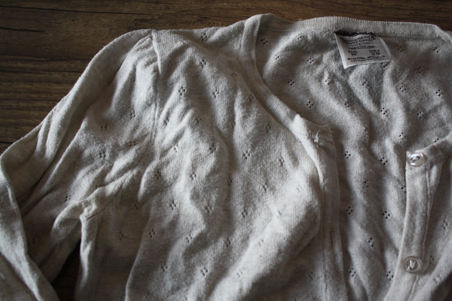 Cremefarbene Strickjacke Cardigan Pull&Bear Xs S 34 36 vorn geknöpft Knopfleiste vorn