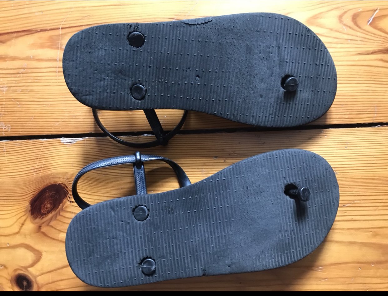 Stegsandalen Gummi Zehentrenner Zehensandalen Sandalen Flipflops Clogs Clocs 38 schwarz
