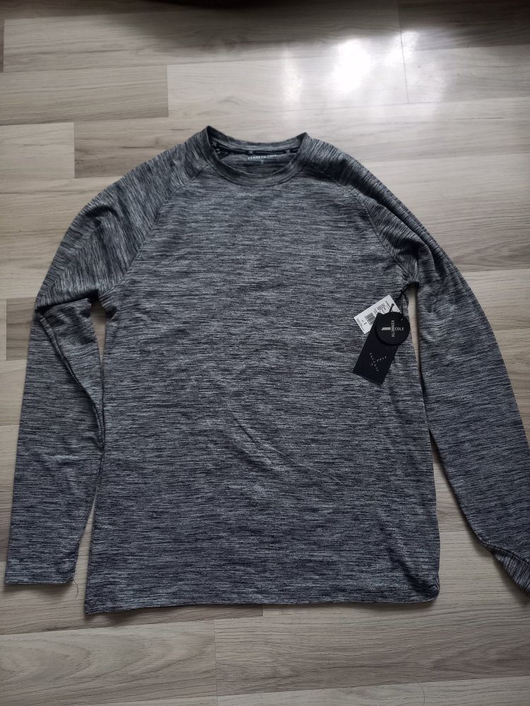 Keneth Cole Pulli neu