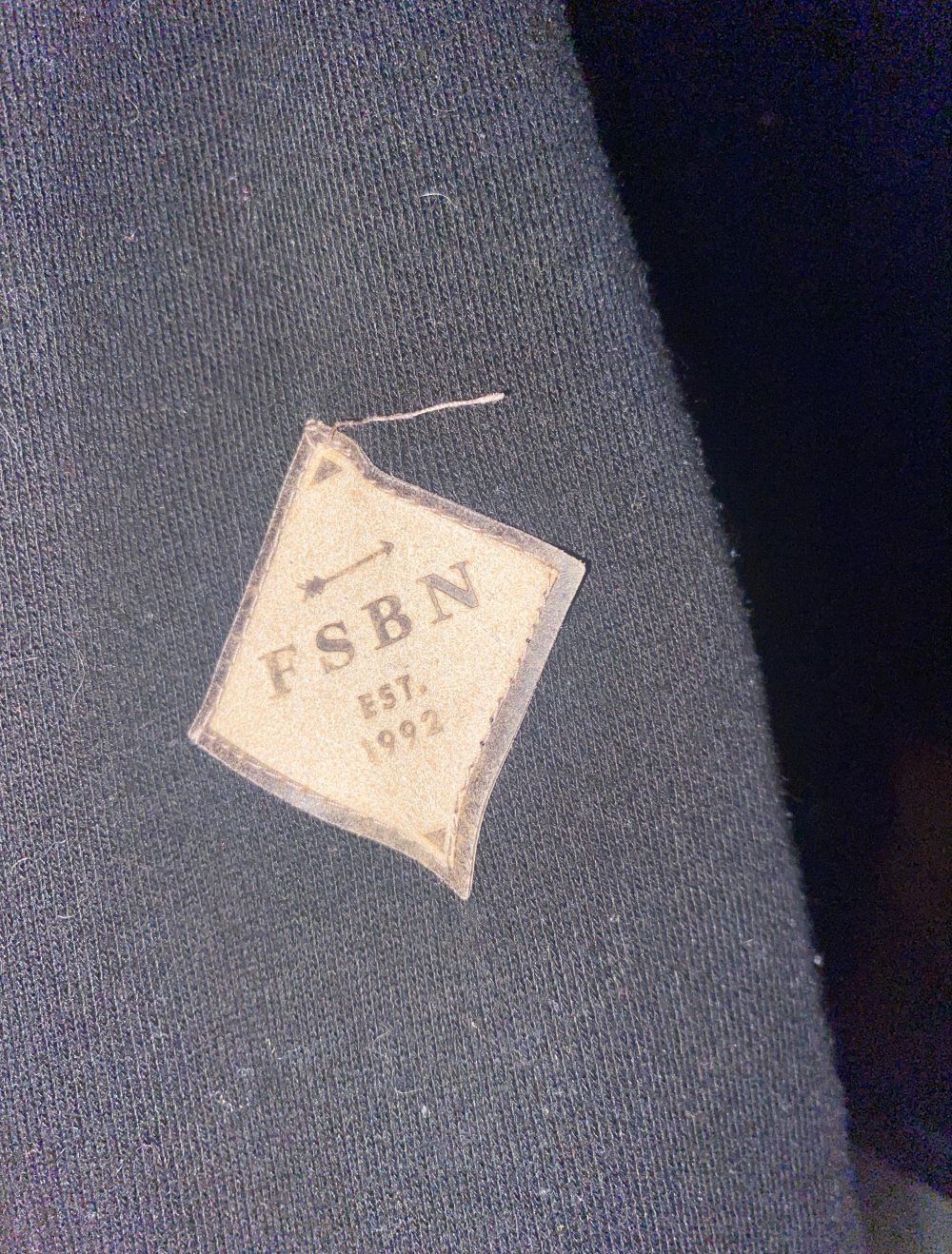 schwarzer männer pullover