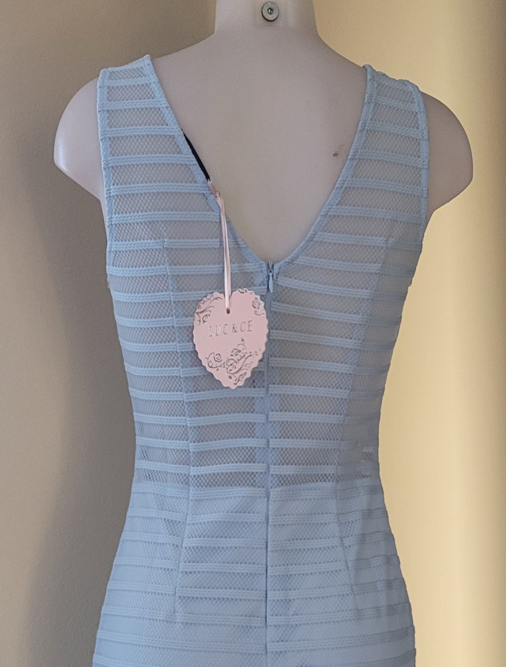 Kleid ungetragen
