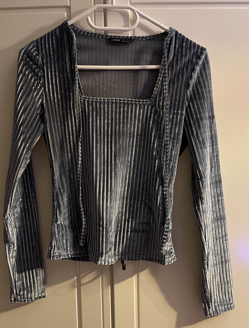3 Tops je 5 Euro