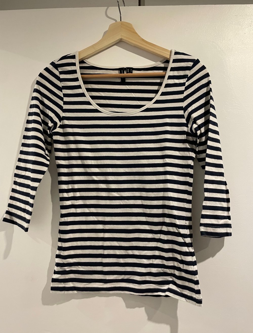 gestreiftes Shirt