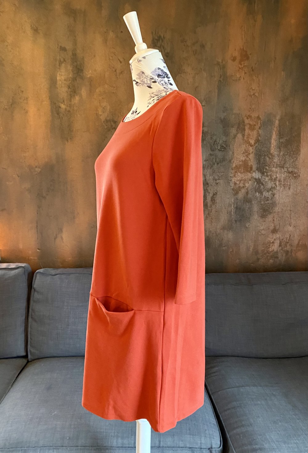 Rotes Midikleid mit aufgesetzten Taschen Indiska Größe L