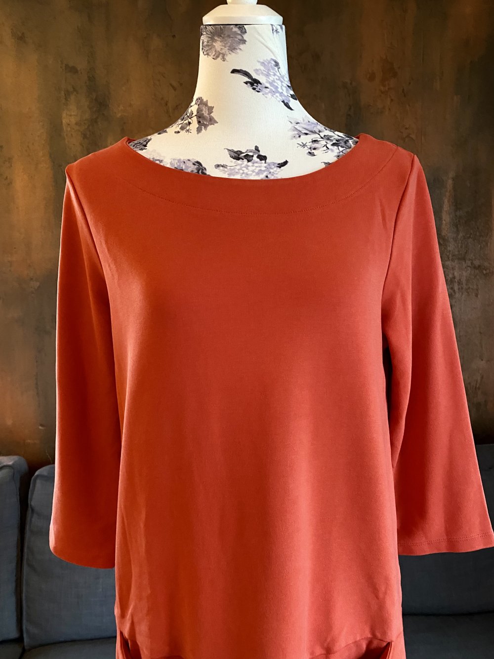 Rotes Midikleid mit aufgesetzten Taschen Indiska Größe L