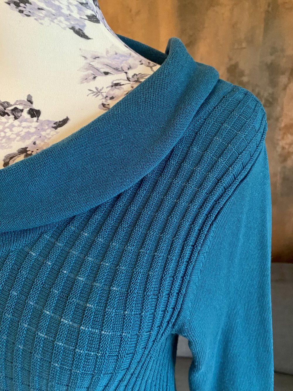 Petrolfarbenes Strickkleid Qiero Größe M 