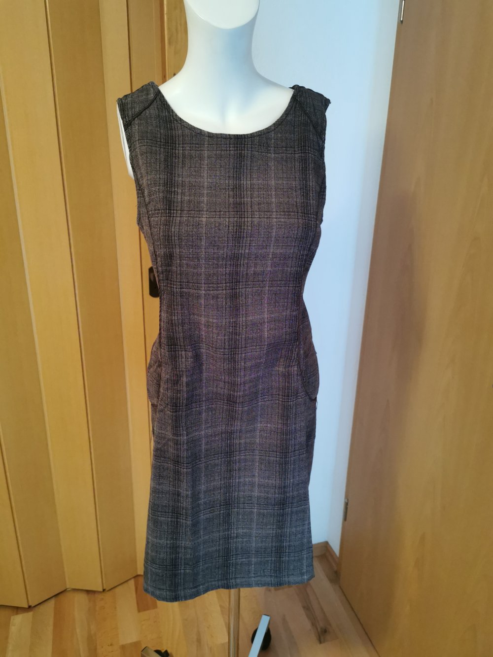 schwarz-grau kariertes Damen- Business- Kleid, von „Street one“,Gr. 40