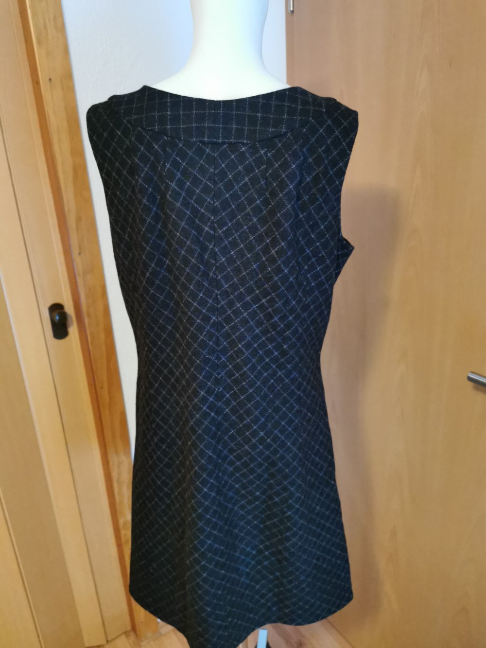 schwarz-grau kariertes Damen- Business- Kleid, von „Esprit“,Gr. 42