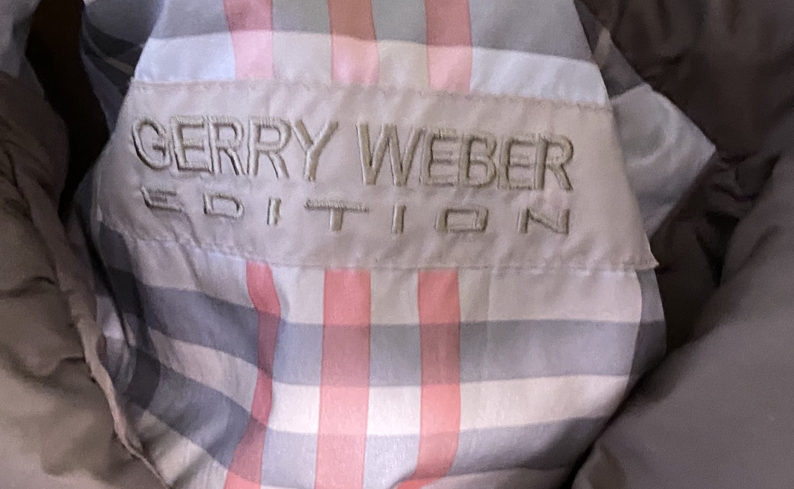 Gerry Weber Wetterfeste Damen Jacke in der Größe 40  im guten Zustand