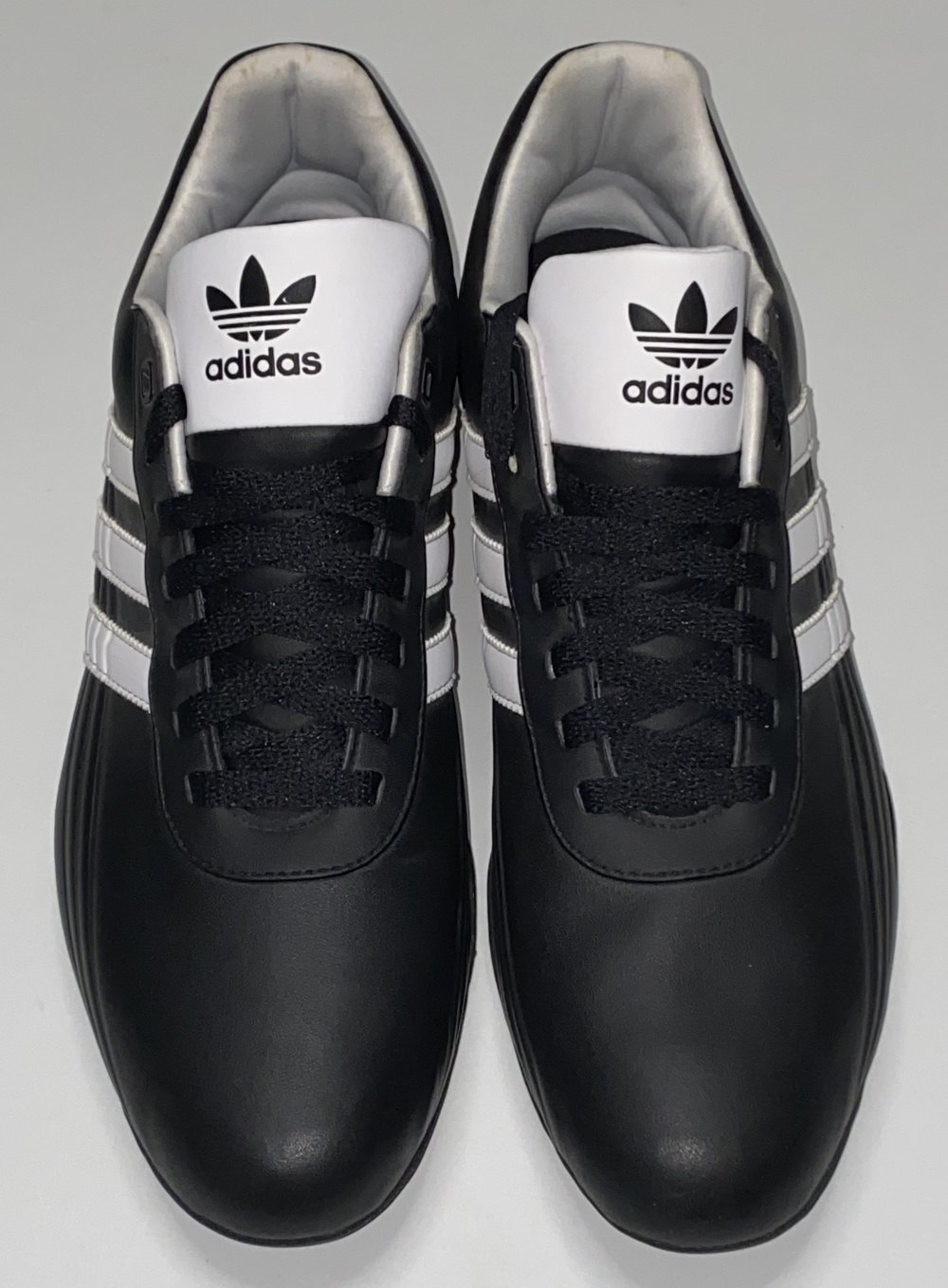 Neue Adidas G43847 Herren Schuhe in der Größe 45 1/3 (UK 10,5)