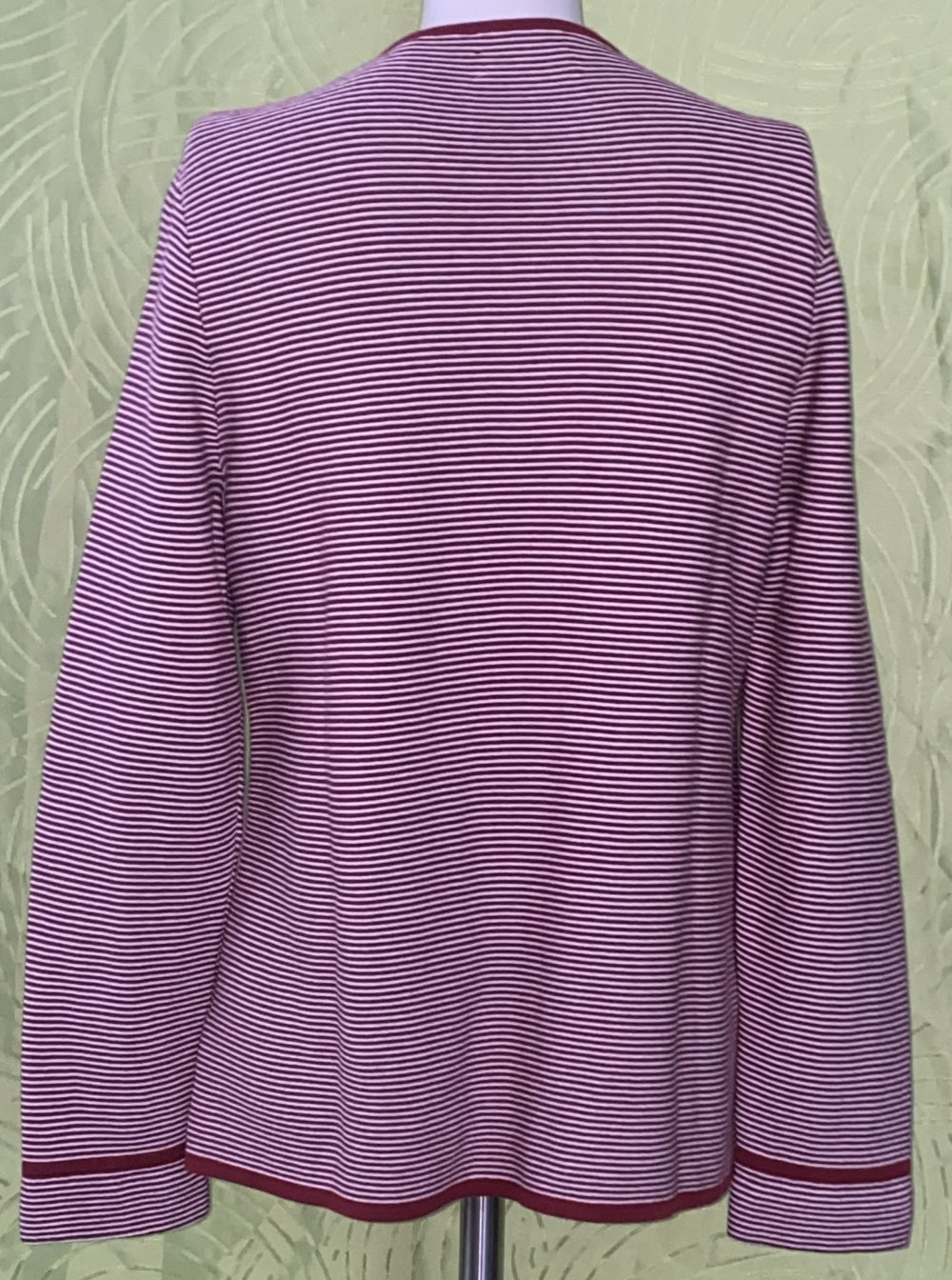 Christian Berg Damen Strickjacke in der Größe 40  im sehr guten Zustand